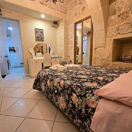 Charming Rustic Getaway In Xaghra, Gozo. Lejlighed Eksteriør billede