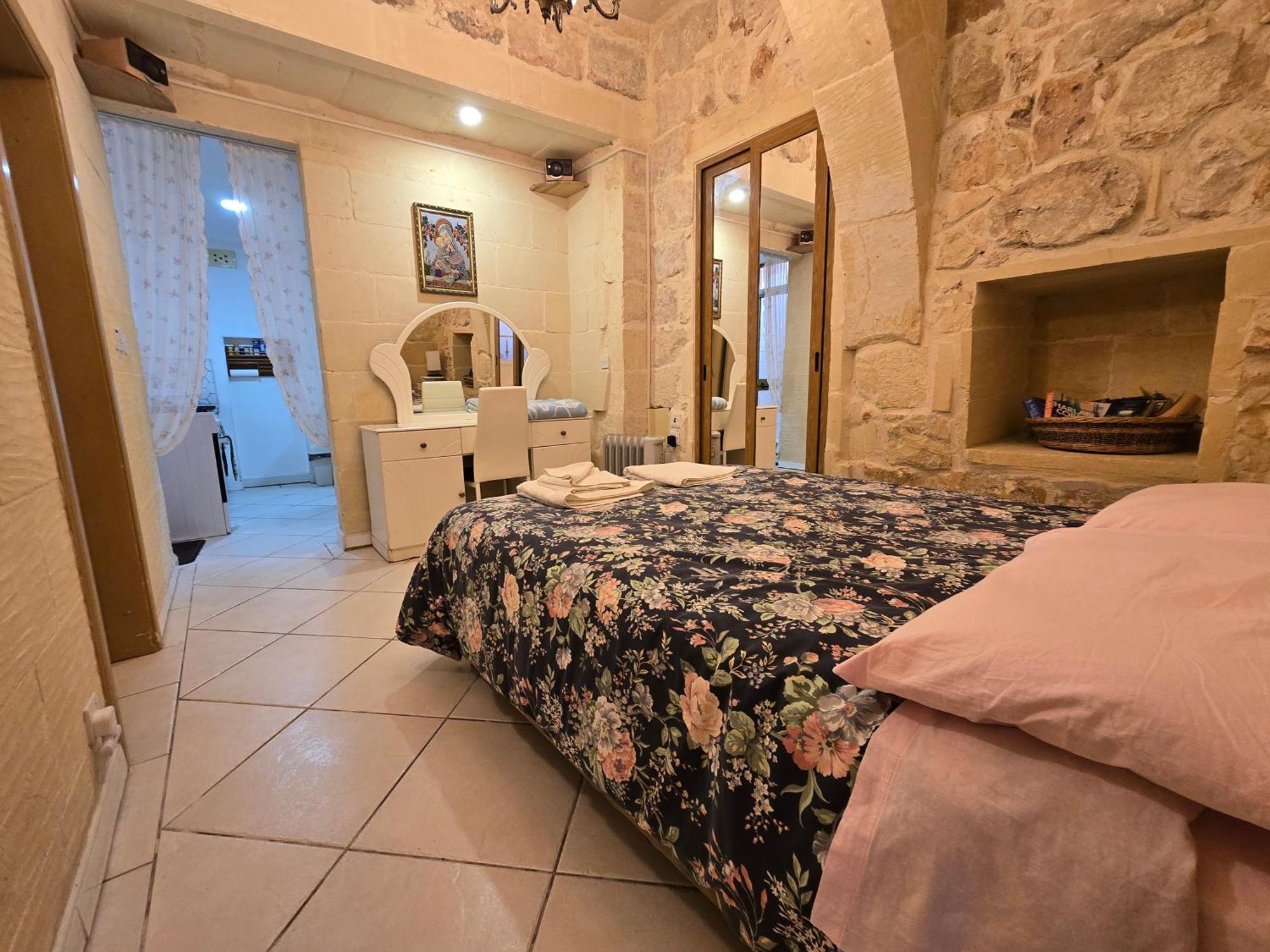Charming Rustic Getaway In Xaghra, Gozo. Lejlighed Eksteriør billede